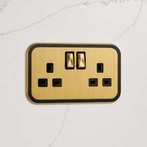 2G UK Socket (13A) Gold / Black