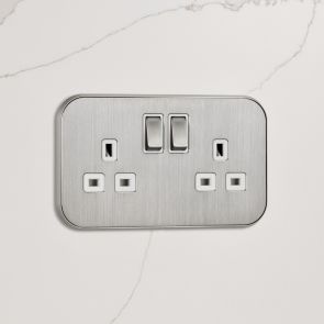 2G UK Socket (13A) Silver