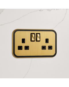 2G UK Plug Socket (13A) in Gold & Black