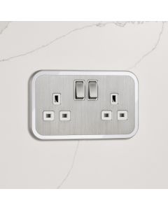 2G UK Plug Socket (13A) in Silver & White Gloss